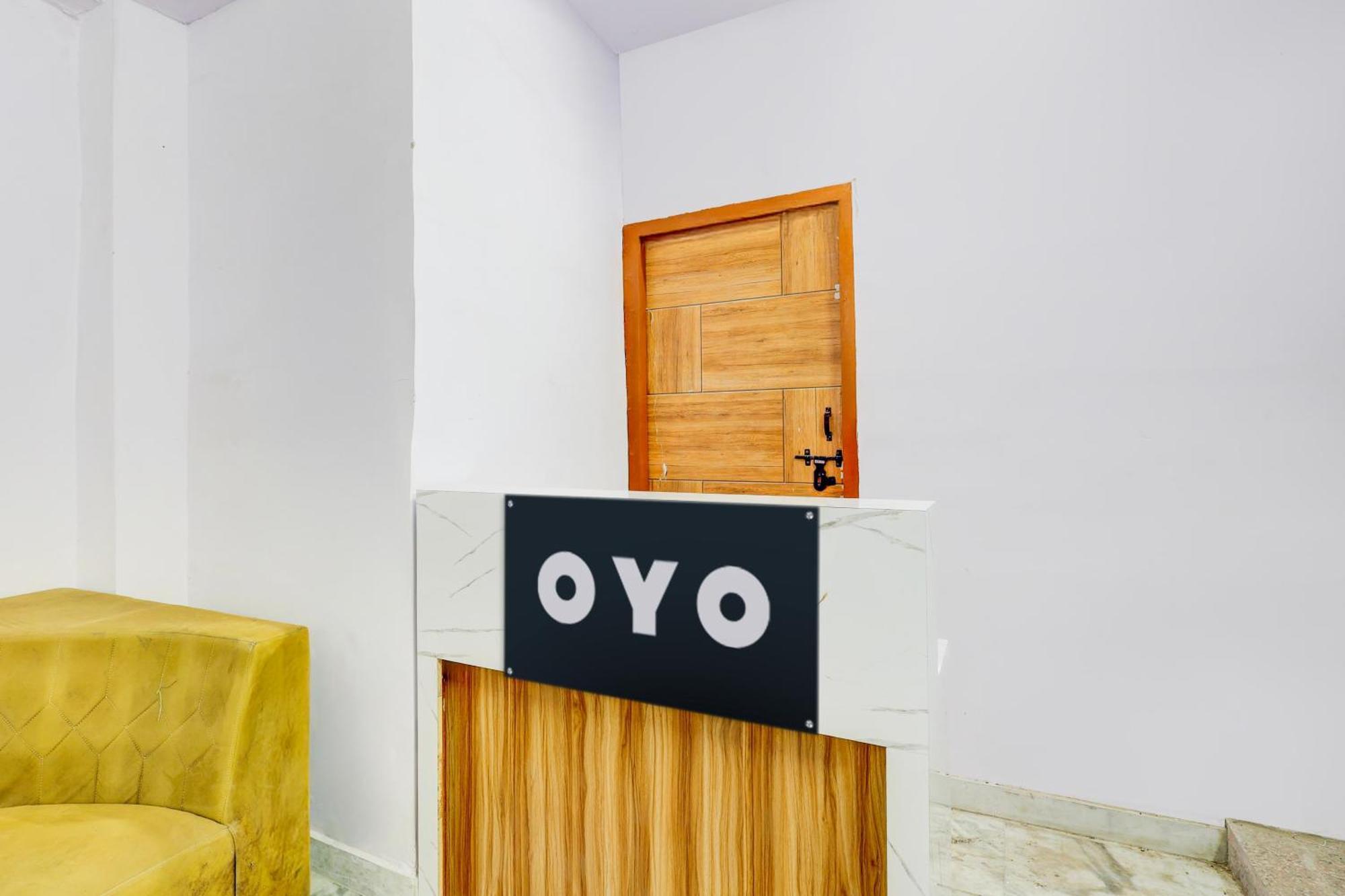 Hotel O Ocean Plaza Yeni Delhi Dış mekan fotoğraf