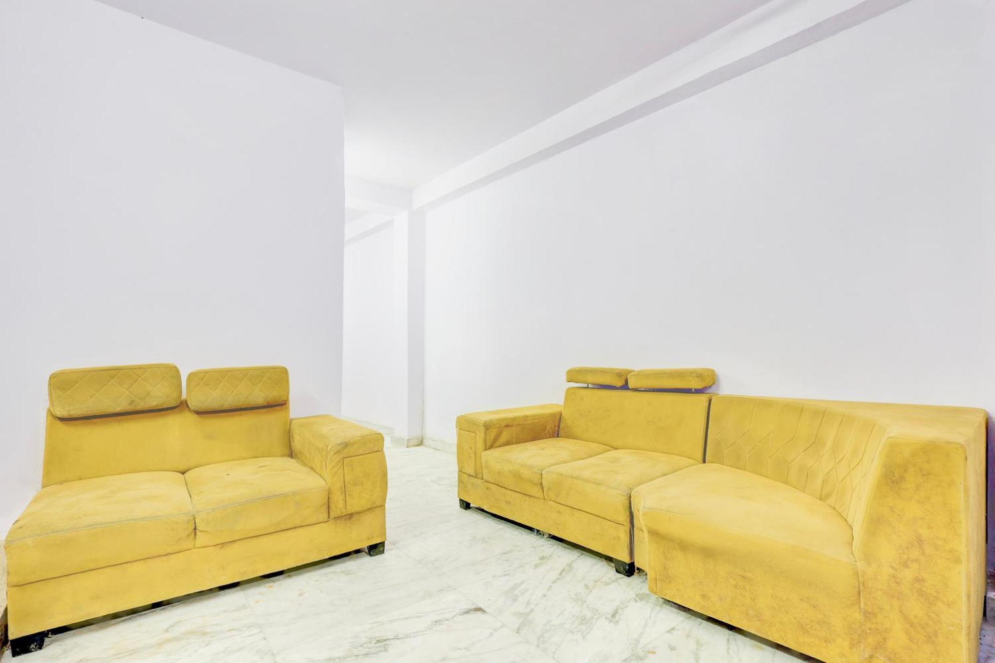 Hotel O Ocean Plaza Yeni Delhi Dış mekan fotoğraf